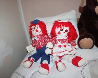 Raggedy Ann and Andy Shelf Sitter