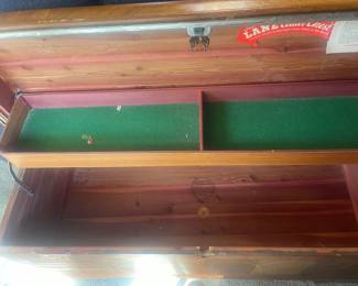Lane cedar chest