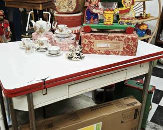 vintage enamel expandable kitchen table