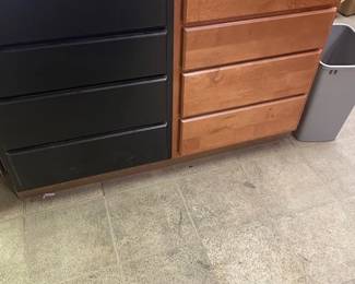 4 base island, total of 16 drawers