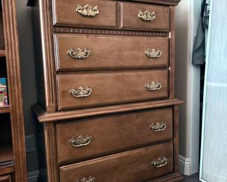 5-tier wood dresser