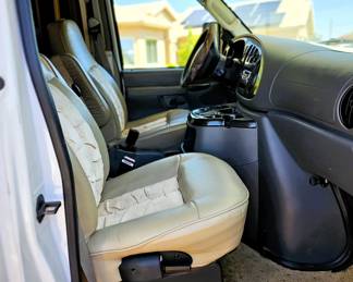 BID on this pristine motorhome. Come to the sale to see this motorhome and place bid at register. Just like the home this couple kept, immaculate. Photo of the details of this motorhome is in this listing. Please read the photo details for all the information on this 2004 Motorhome with 2 slide outs with 50K miles. Runs like a charm. So well taken care of. Sleeps 6 people. Dining turns into a bed and sofa turns into a bed and there is a slide out master bedroom. Bathroom with toilet and sink and then a separate shower. Plus the Burr Lift supports up to 4000 lbs!