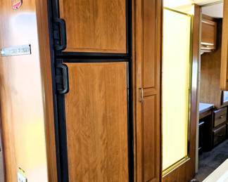 BID on this pristine motorhome. Come to the sale to see this motorhome and place bid at register. Just like the home this couple kept, immaculate. Photo of the details of this motorhome is in this listing. Please read the photo details for all the information on this 2004 Motorhome with 2 slide outs with 50K miles. Runs like a charm. So well taken care of. Sleeps 6 people. Dining turns into a bed and sofa turns into a bed and there is a slide out master bedroom. Bathroom with toilet and sink and then a separate shower. Plus the Burr Lift supports up to 4000 lbs!
