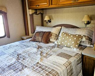 BID on this pristine motorhome. Come to the sale to see this motorhome and place bid at register. Just like the home this couple kept, immaculate. Photo of the details of this motorhome is in this listing. Please read the photo details for all the information on this 2004 Motorhome with 2 slide outs with 50K miles. Runs like a charm. So well taken care of. Sleeps 6 people. Dining turns into a bed and sofa turns into a bed and there is a slide out master bedroom. Bathroom with toilet and sink and then a separate shower. Plus the Burr Lift supports up to 4000 lbs!