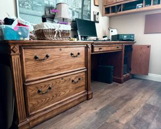 Office desk and drawer set