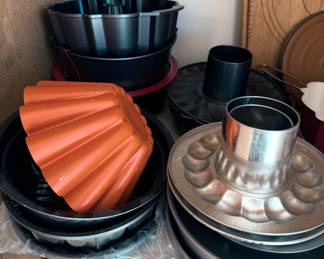 Baking pans