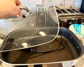 Electric warmer pan