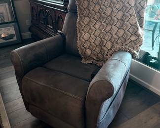 Reclining remote controlled chair