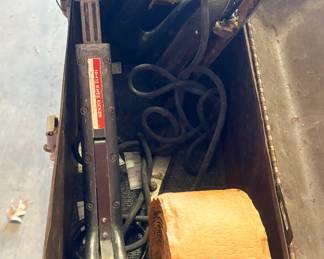 Carpet laying tools