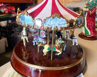 Mr. Christmas carousel