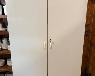Set of 2 white storage cabinets