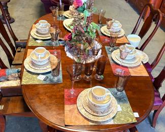 Kitchen dishes and table linens