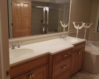 Double bath vanity; mirror; vanity lights