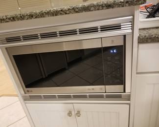 LG microwave oven