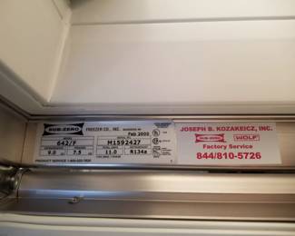 42 inch Sub-Zero refrigerator mfg. Feb. 2000