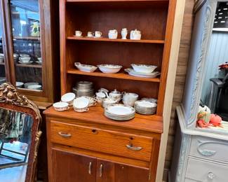 1 piece pine open top hutch.