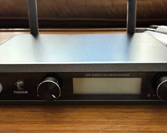 Tonor TW-820 UHF Dual Cordless Wireless Microphone System