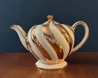 James Sadler personal size/mini teapot with swirl gold stripes; made in England ca 1937-1940s 