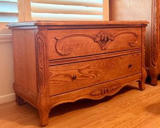 Wood dresser - part of bedroom set