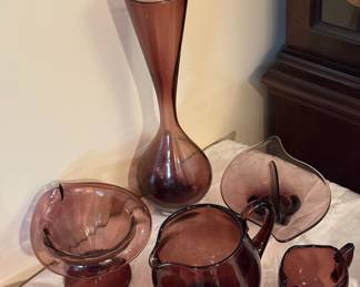 Amethyst dishes with tall vase