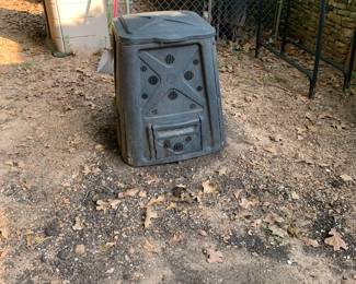 Compost bin