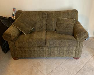 #17	Ethan Allen Leopard Print Loveseat w/Loose Back Cushion - 62" Wide	 $100.00 
