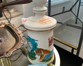 
#129	1970 LSU tiger porcelain old Fitzgerald Prim Decanter as is was open	 $20.00 
