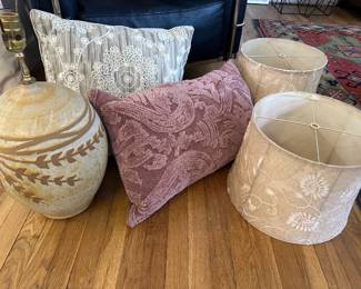 1226 Lamps Pillows Lampshades