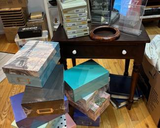 1230A Picture Frames Boxes