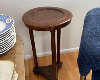 1230A Antique French Stand