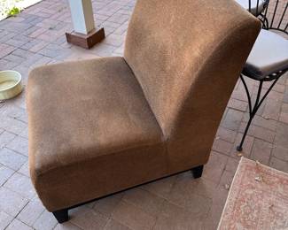 1226 Slipper Chair