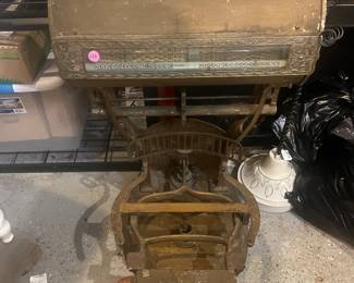 Cool vintage scale