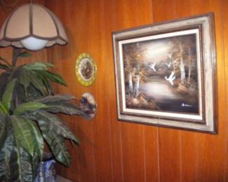 Hanging lamp and decor'