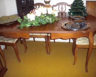 Dining table and 4 chairs