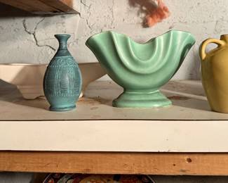 Niloak, McCoy, studio pottery