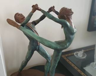 Famous artist designer brownz statue 14'