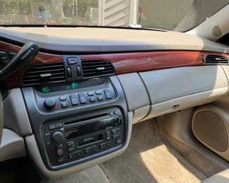 2001 Cadillac DeVille 
