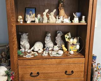 Amish Dresser w/ Holiday