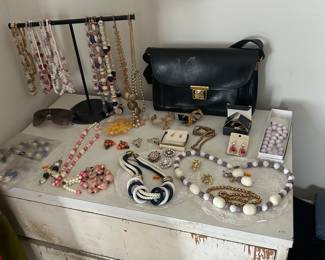 Vintage jewelry 