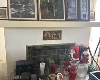 Paintings and vases 