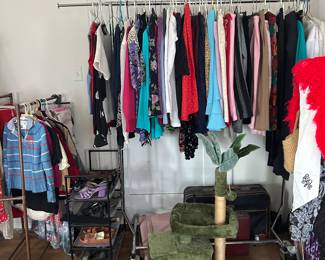 Women’s clothes 