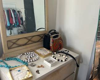 Vintage jewelry 