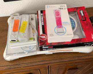 Wii fit , Sii remote, Wii sport pack