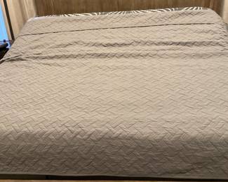 King size bed with storage and adjustable base.