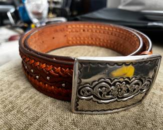 Streets Ahead leather brown belt