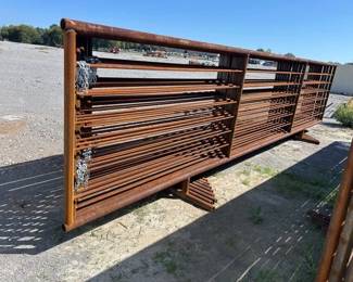 FREE STANDING FENCE PANELS