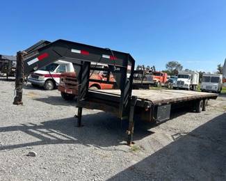 GOOSENECK TRAILER