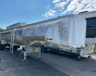 SEMI TANKER TRAILER