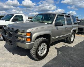 CHEVROLET TAHOE