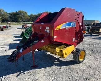 NEW HOLLAND BALER